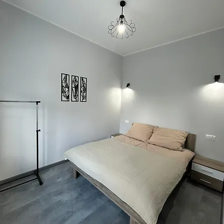 Ahoj -apartamenty- 450 M Do Plazy