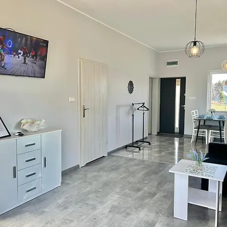 Ahoj -apartamenty- 450 M Do Plazy Rewal